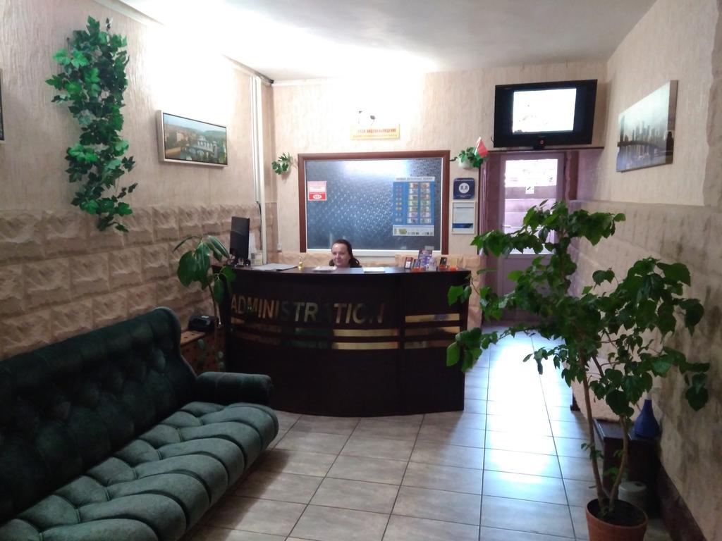 Hostel 3 Stars Na Oktyabryskoy Vitebsk Eksteriør billede