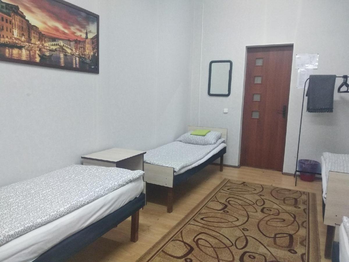 Hostel 3 Stars Na Oktyabryskoy Vitebsk Eksteriør billede